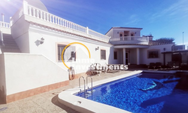 Resale - Villa - Los Alcázares - Town