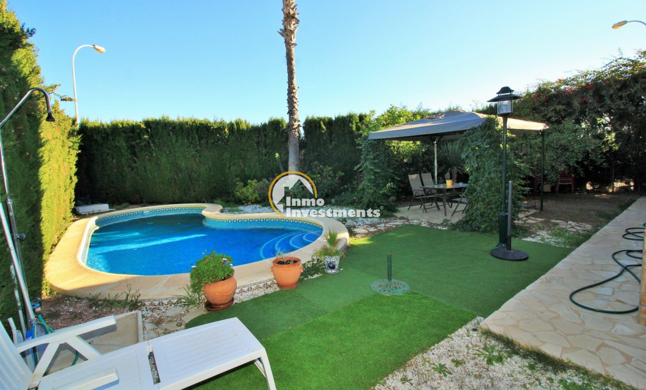 Bestaande bouw - Villa - Playa Flamenca - 