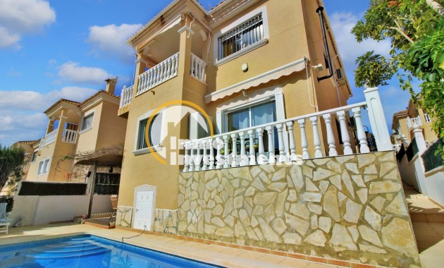 Resale - Villa - Villamartin