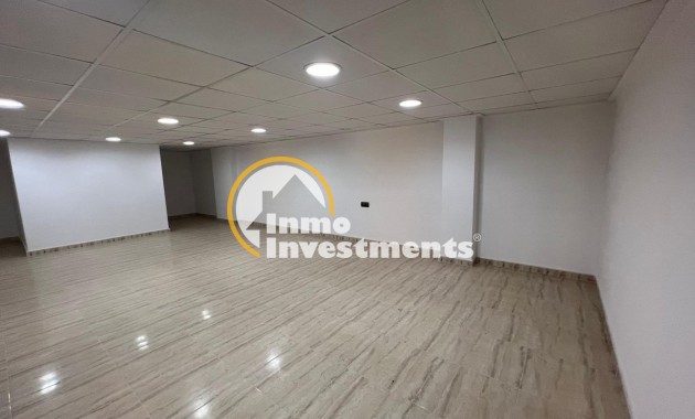 Revente privée - Local commercial - Beniel - CENTRO