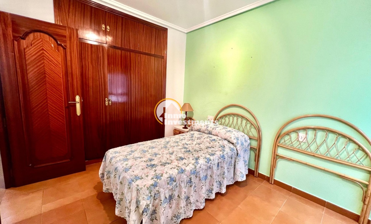 Resale - Apartment - Torrevieja - Centro