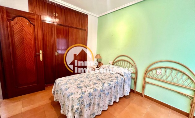 Resale - Apartment - Torrevieja - Centro