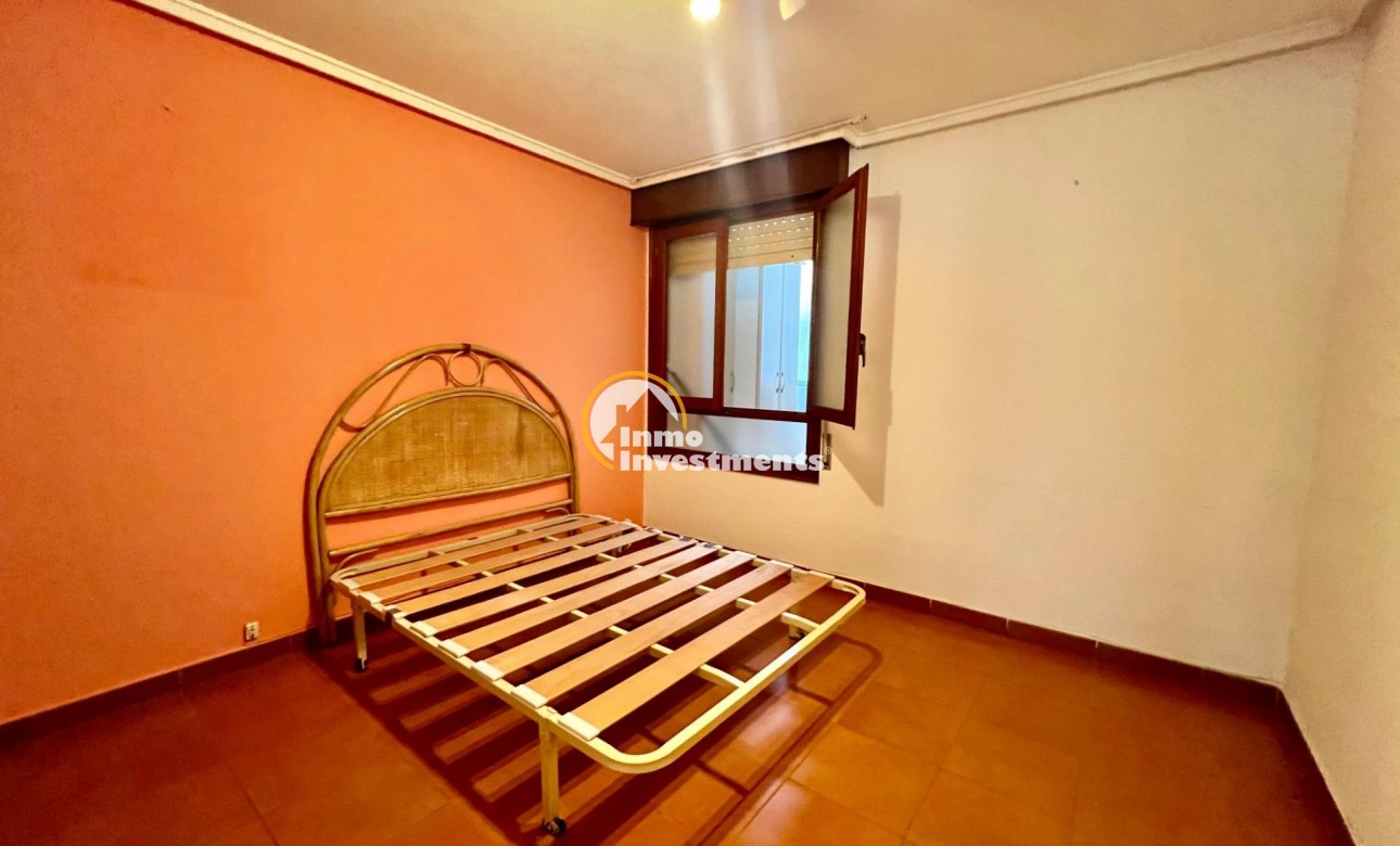 Resale - Apartment - Torrevieja - Centro