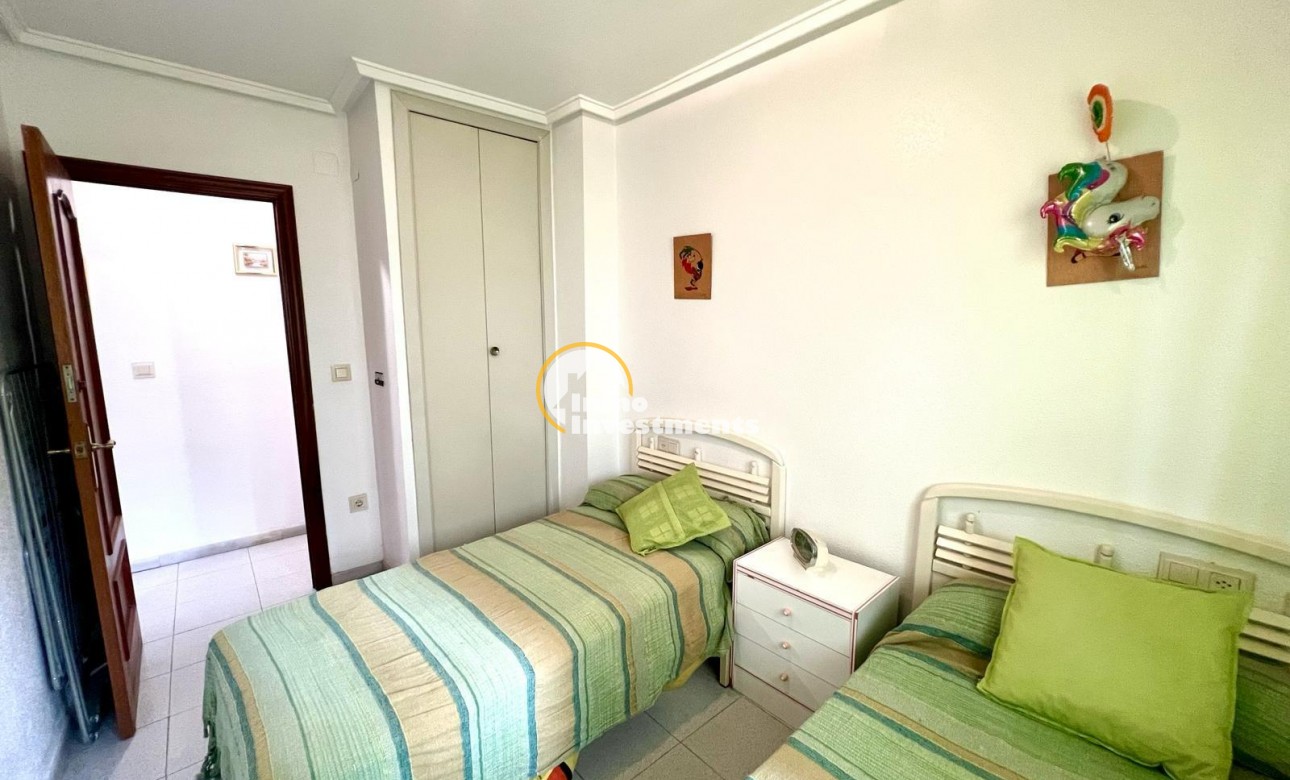 Resale - Apartment - Torrevieja - Centro