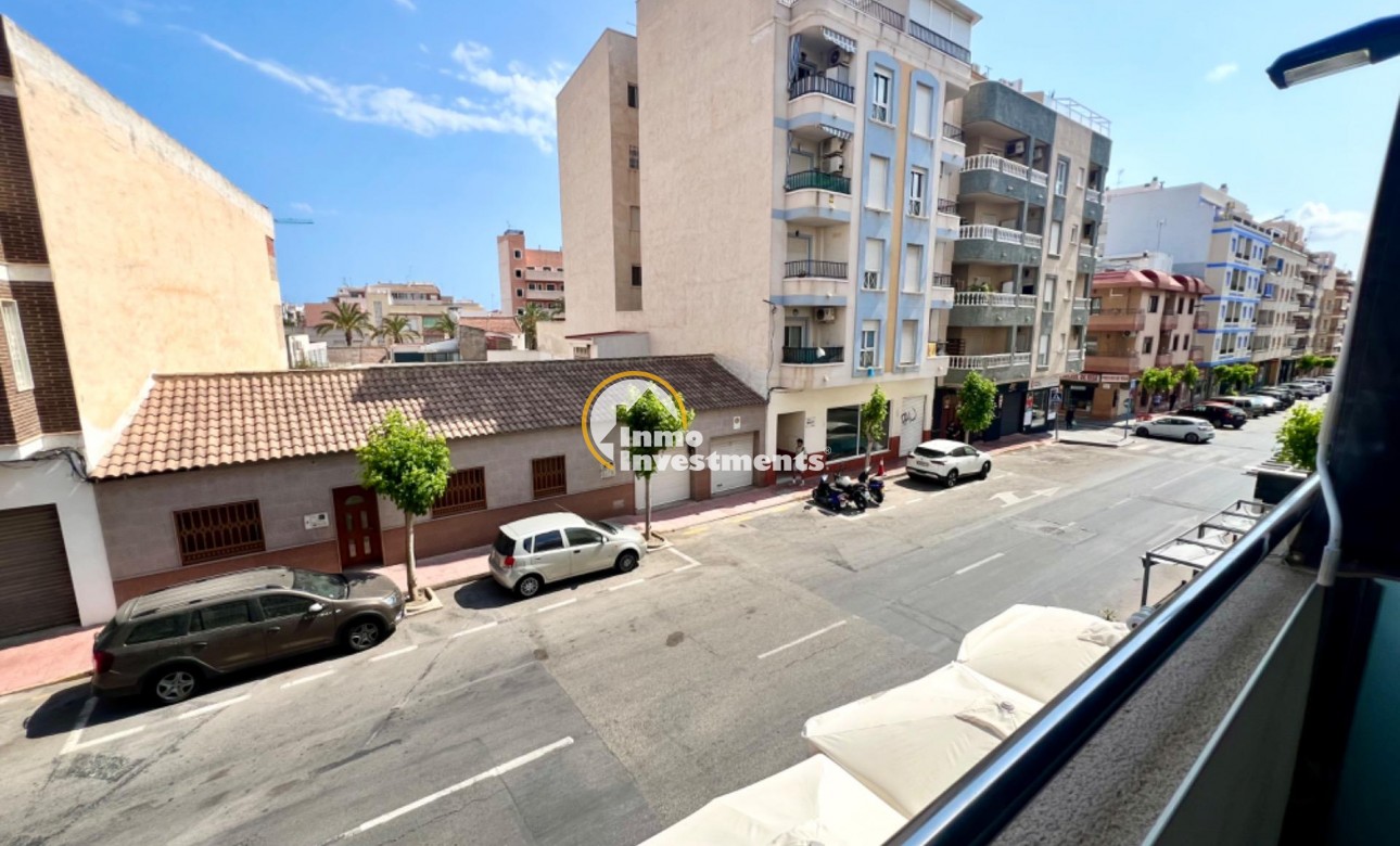 Resale - Apartment - Torrevieja - Centro