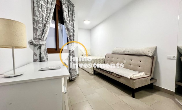 Resale - Apartment - Torrevieja - Centro