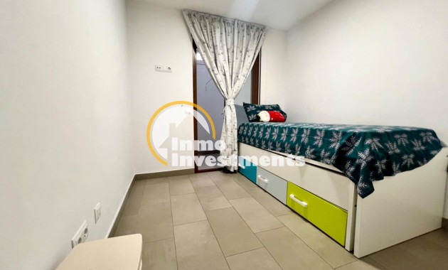 Resale - Apartment - Torrevieja - Centro