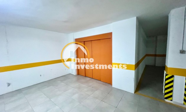 Resale - Apartment - Torrevieja - Centro