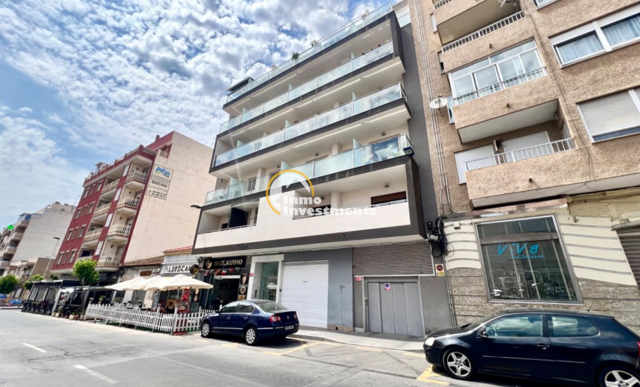 Resale - Apartment - Torrevieja - Centro