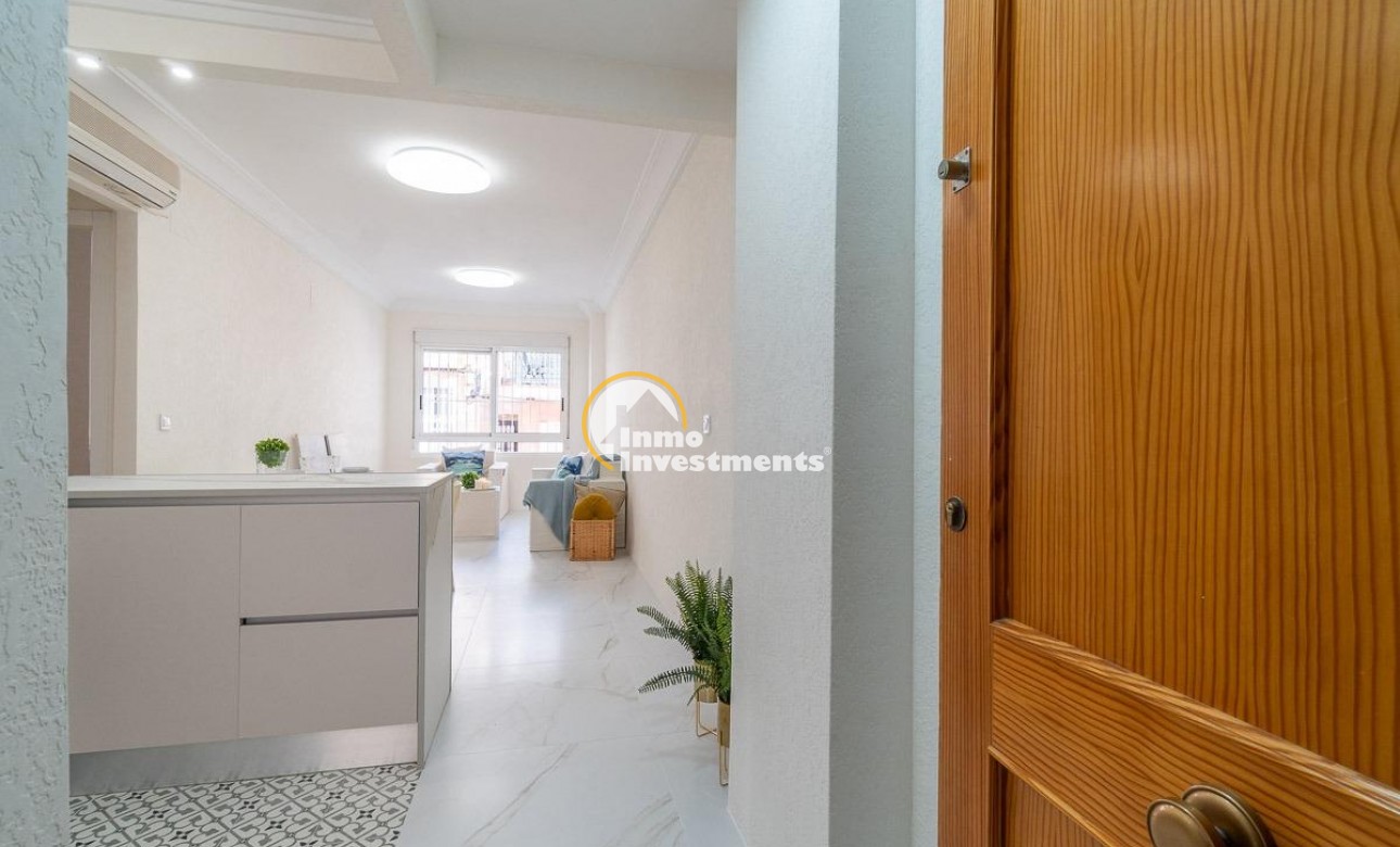 Bestaande bouw - Appartement - Torrevieja - Estacion de autobuses