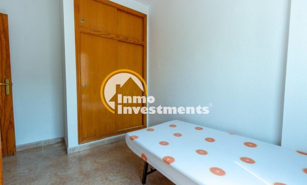 Resale - Apartment - Torrevieja - Centro