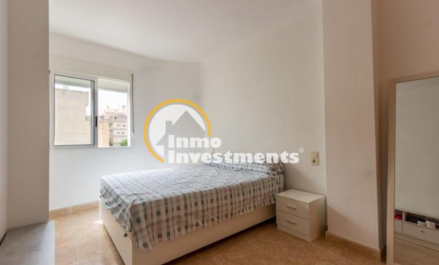 Resale - Apartment - Torrevieja - Centro