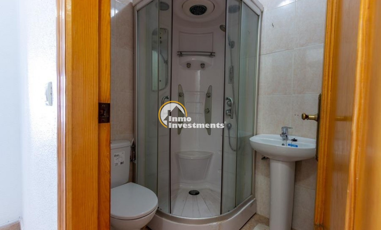 Resale - Apartment - Torrevieja - Centro