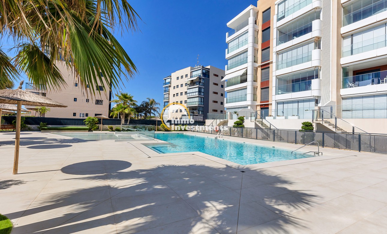 Resale - Apartment - Mil Palmeras - Beach