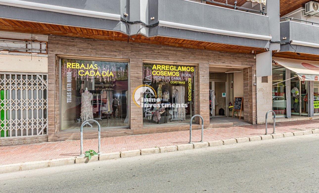 Reventa - Local comercial - Torrevieja