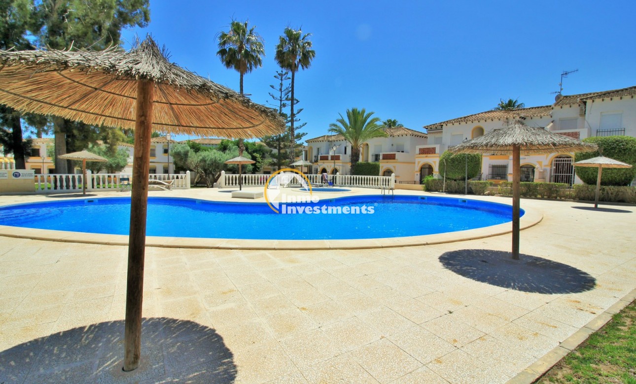 Till salu - Town house - Villamartin