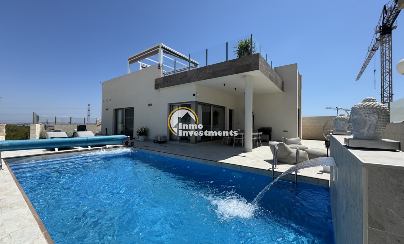 Resale - Villa - Villamartin