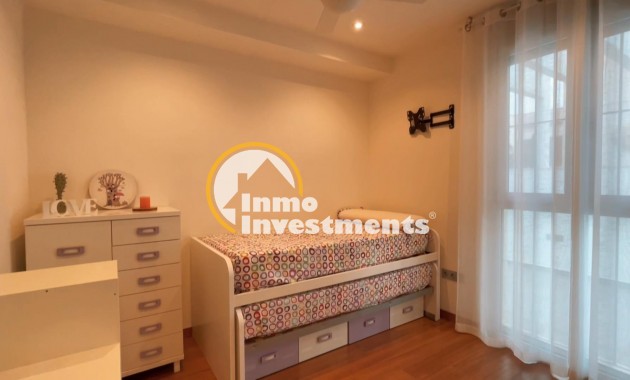 Reventa - Chalet independiente - Mil Palmeras - Playa