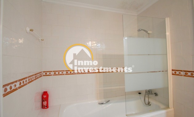 Resale - Apartment - Villamartin - Plaza