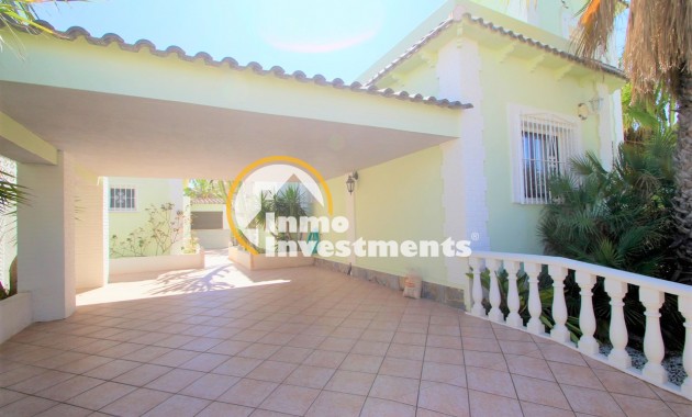 Resale - Villa - San Miguel de Salinas - Blue Hill