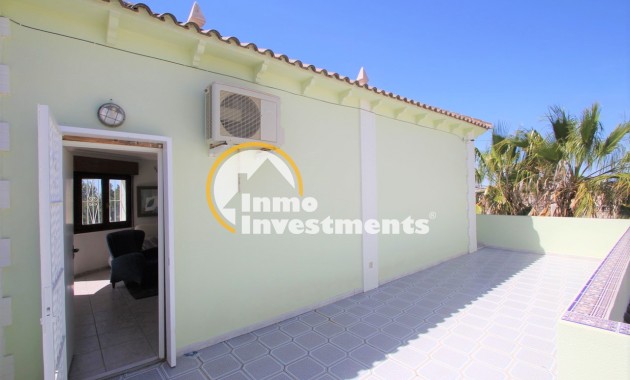 Resale - Villa - San Miguel de Salinas - Blue Hill