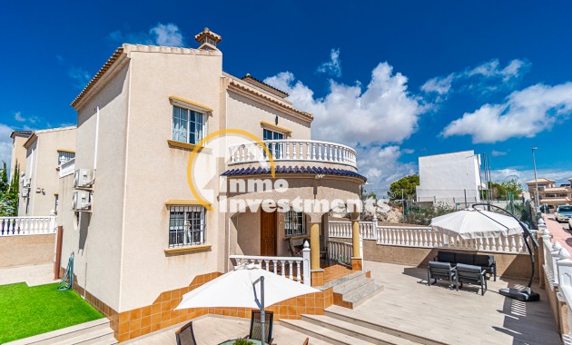 Resale - Villa - Villamartin - Pau 26