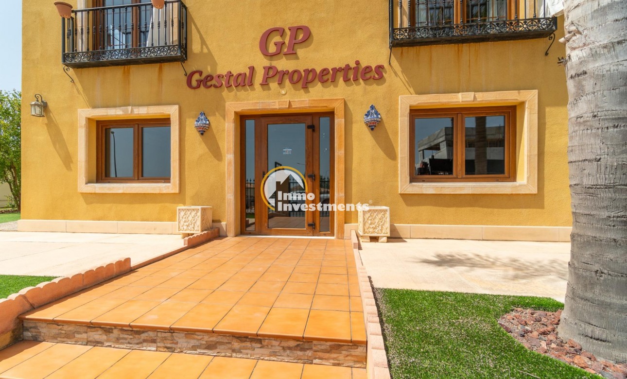 Long term rental - Commercial - Orihuela Costa - Villamartin