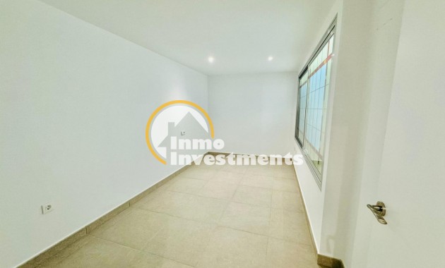 Resale - Apartment - Guardamar del Segura