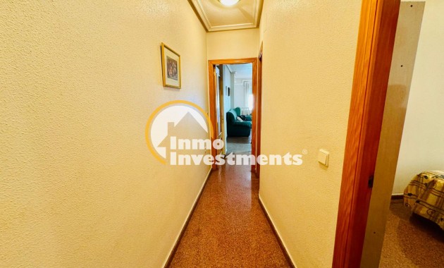 Resale - Apartment - Torrevieja - Playa del Acequion