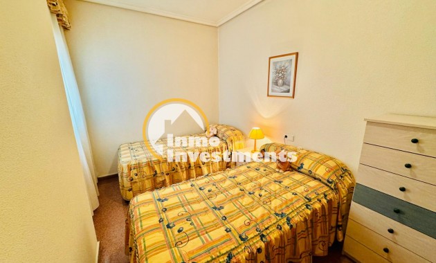 Resale - Apartment - Torrevieja - Playa del Acequion