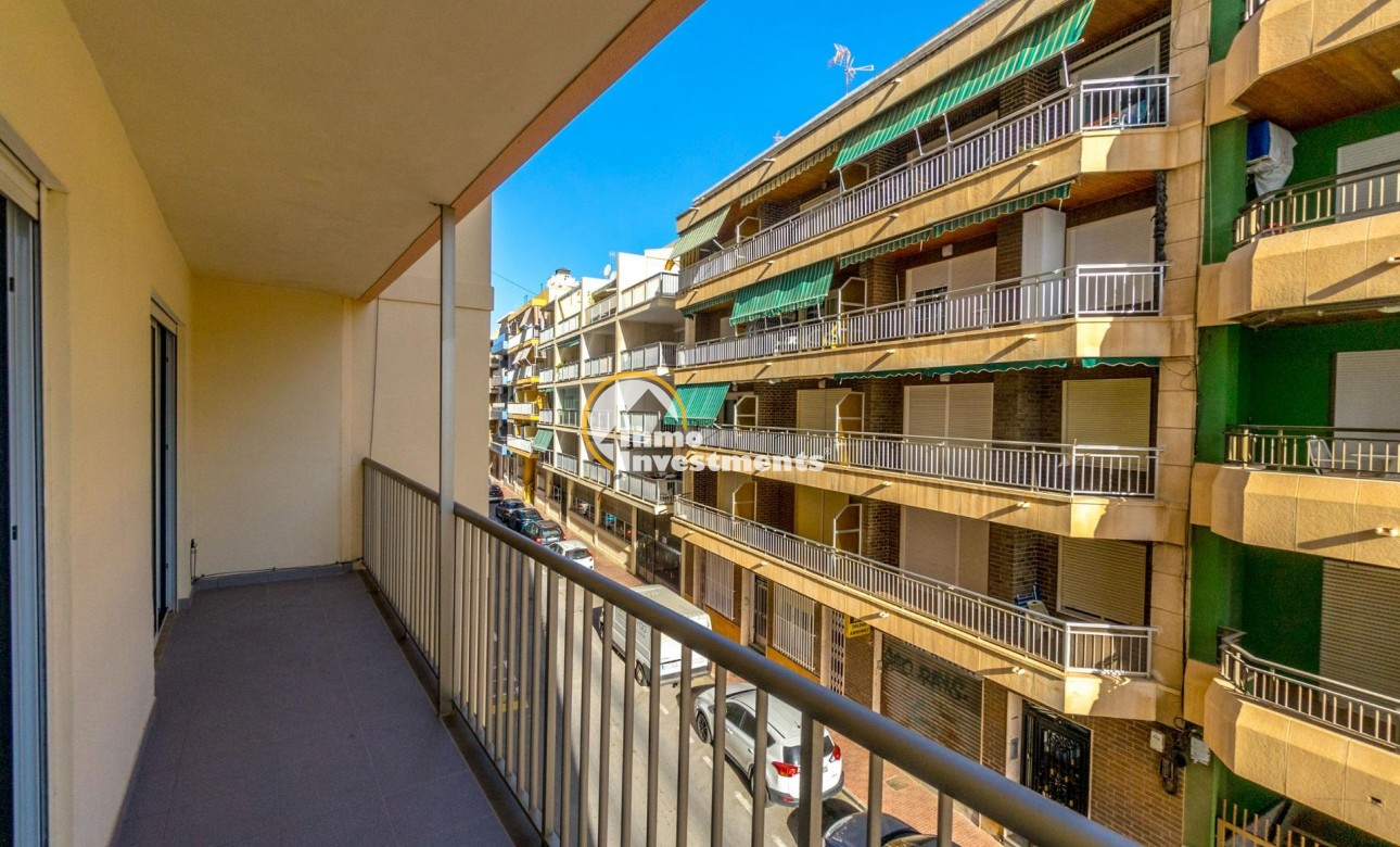 Resale - Apartment - Torrevieja - Playa del Cura