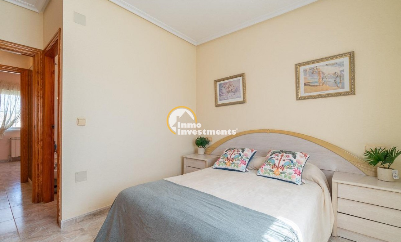 Resale - Villa - Playa Flamenca - Market area