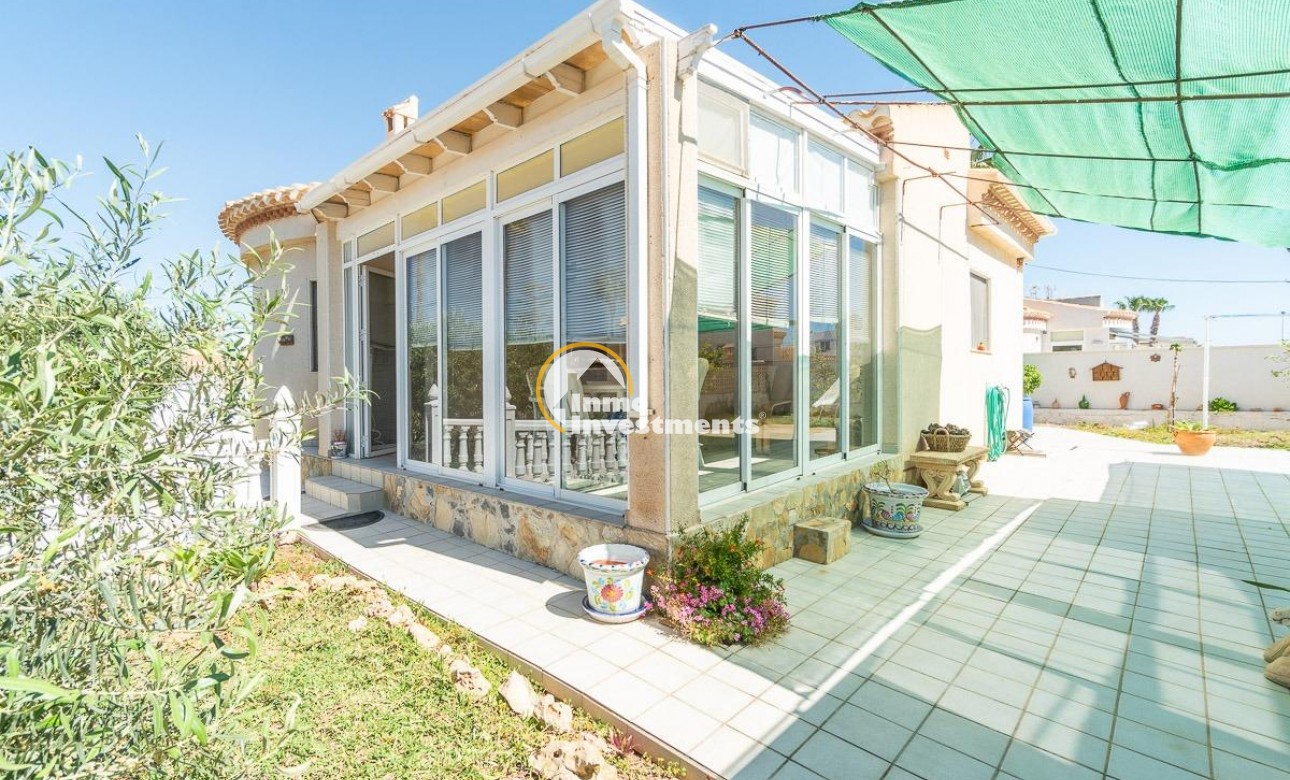 Resale - Villa - Playa Flamenca - Market area