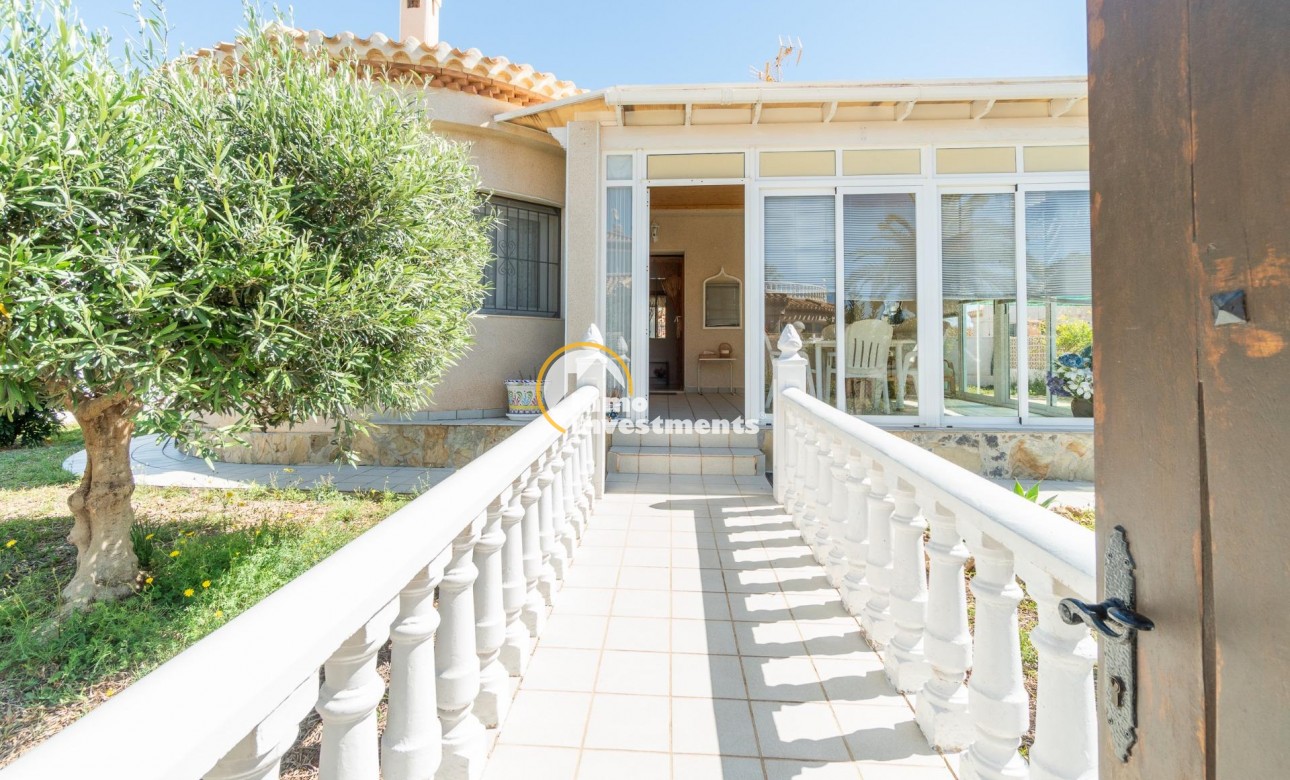 Resale - Villa - Playa Flamenca - Market area