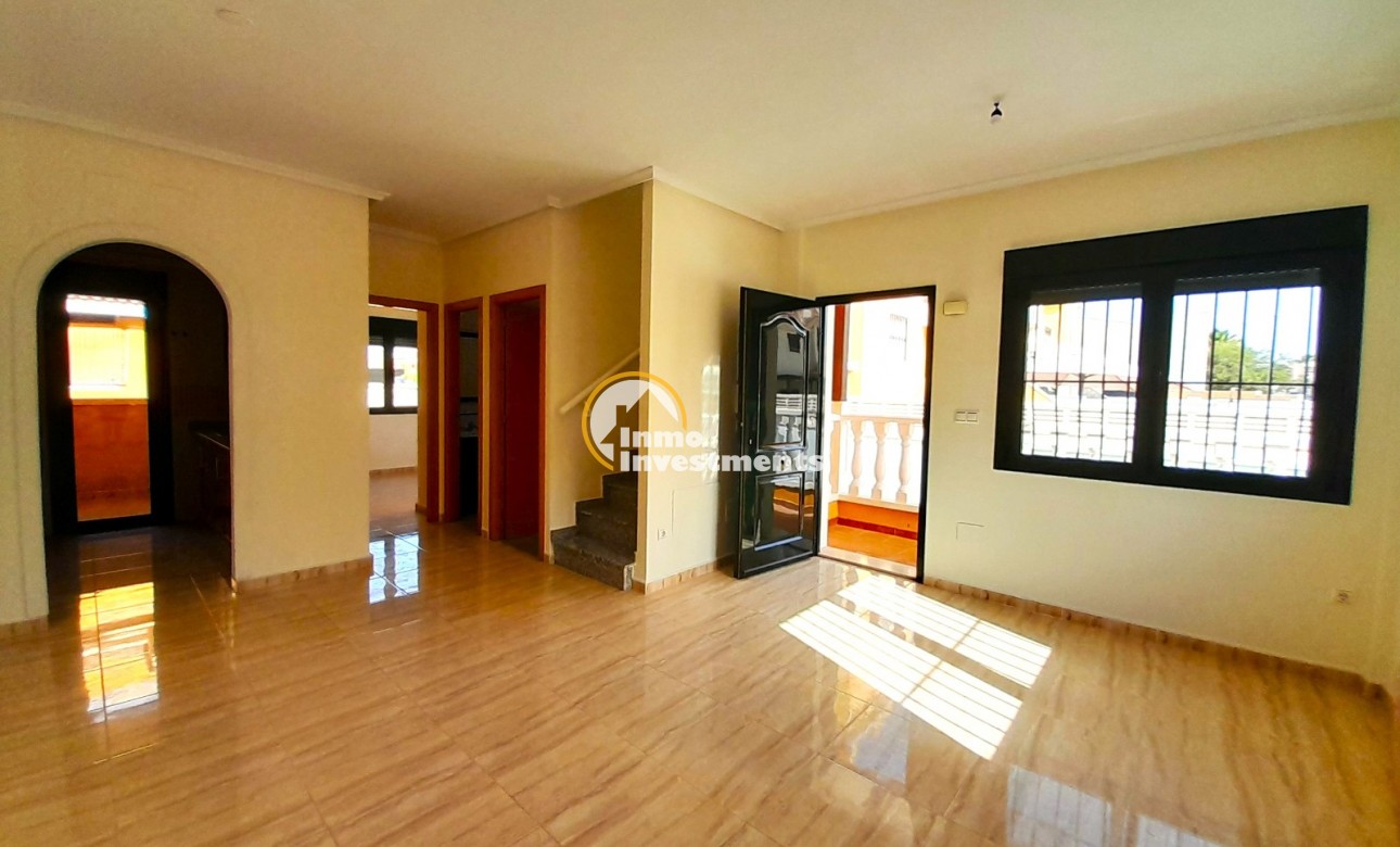 Resale - Townhouse / Semi-detached - Ciudad Quesada - Doña Pepa