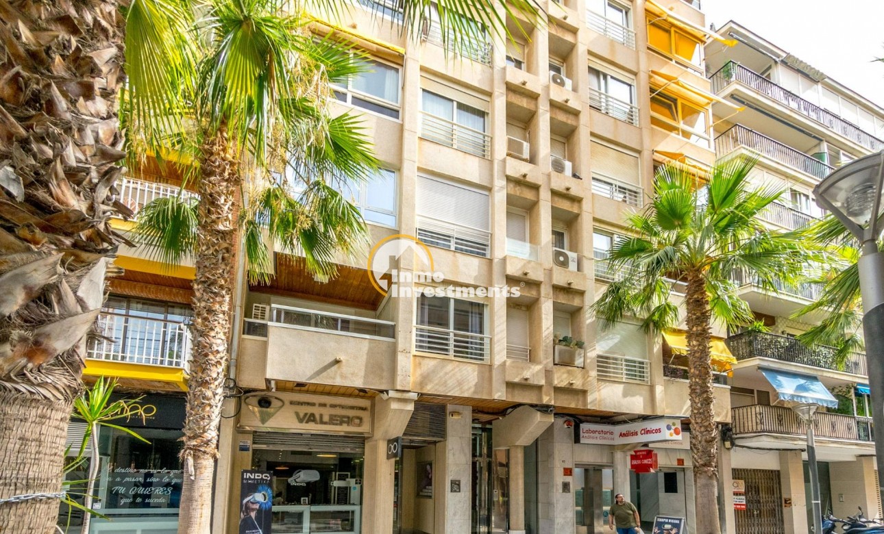 Resale - Apartment - Torrevieja - Centro