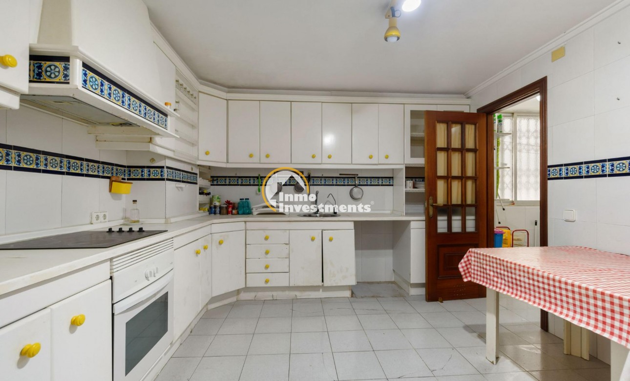 Gebrauchtimmobilien - Apartment - Torrevieja - Centro