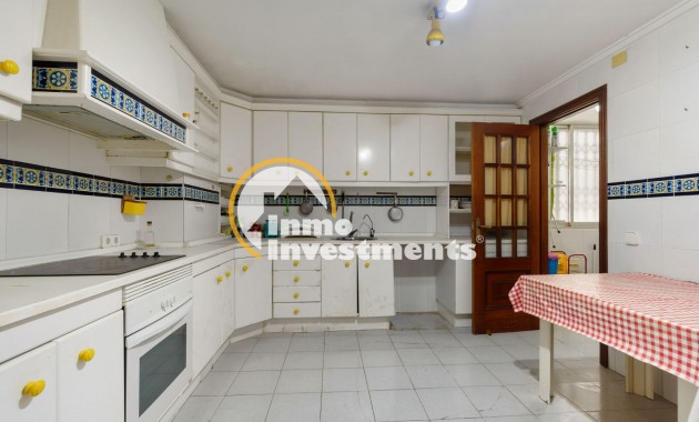 Gebrauchtimmobilien - Apartment - Torrevieja - Centro