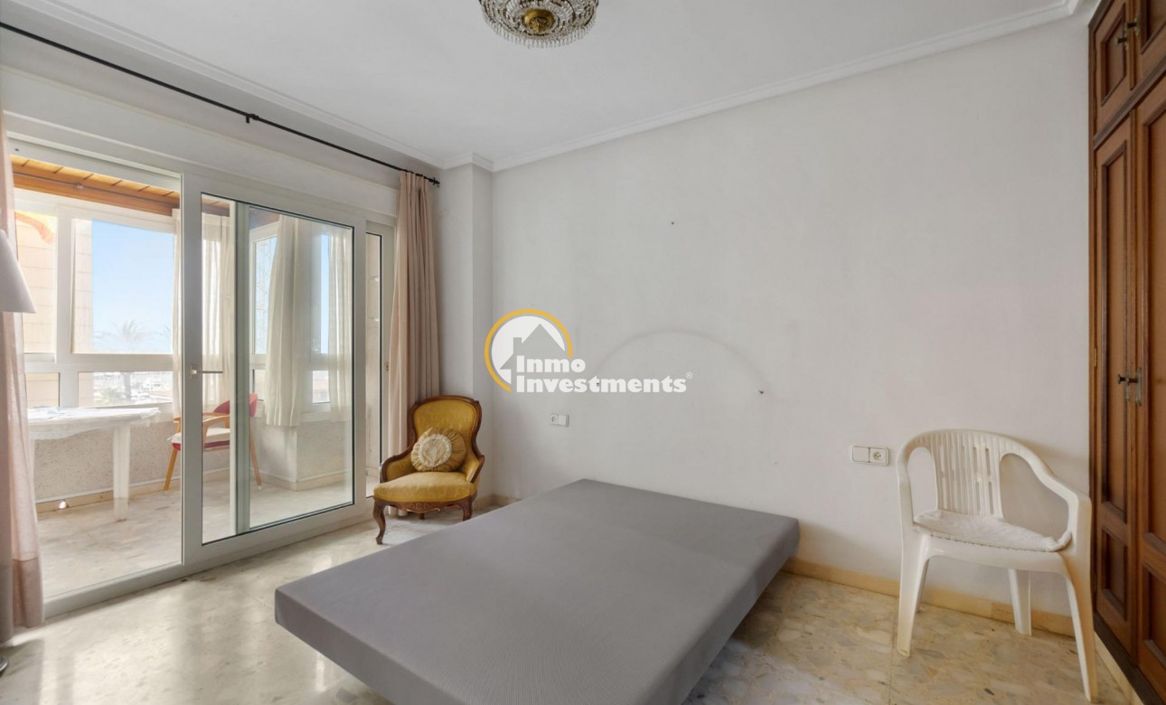 Resale - Apartment - Torrevieja - Centro