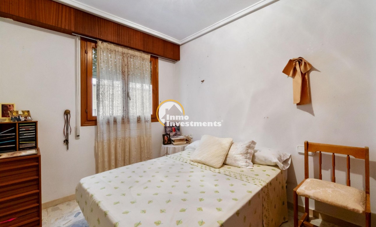 Resale - Apartment - Torrevieja - Centro