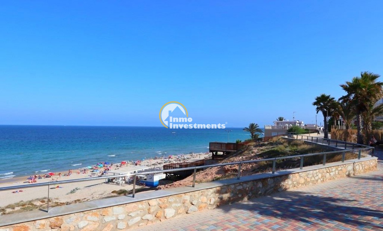 Resale - Apartment - Mil Palmeras - Beach