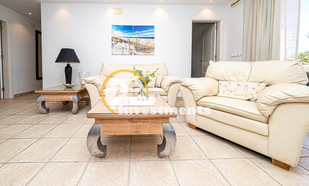 Resale - Villa - La Zenia - Beachside