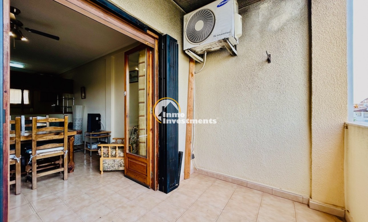 Resale - Apartment - Punta Prima - Beachside