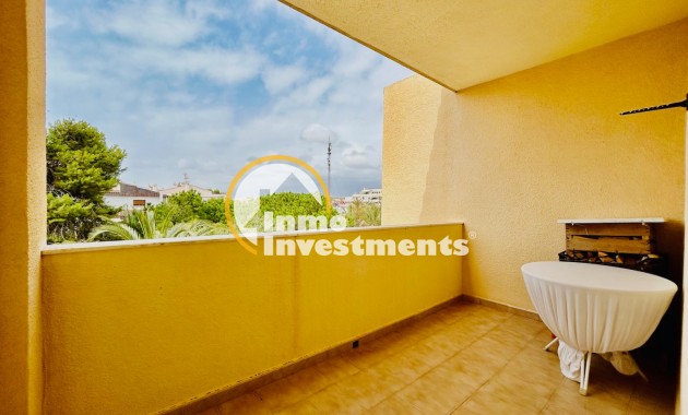 Resale - Apartment - Punta Prima - Beachside