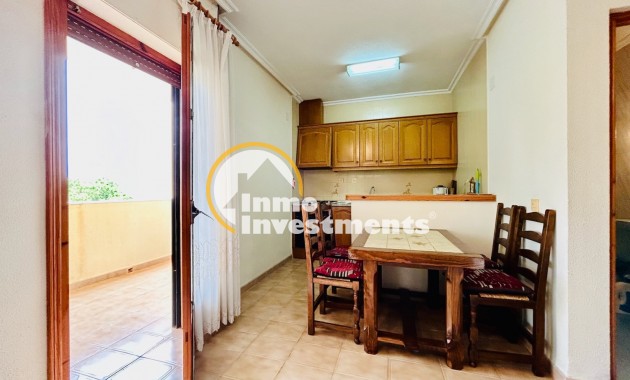 Resale - Apartment - Punta Prima - Beachside