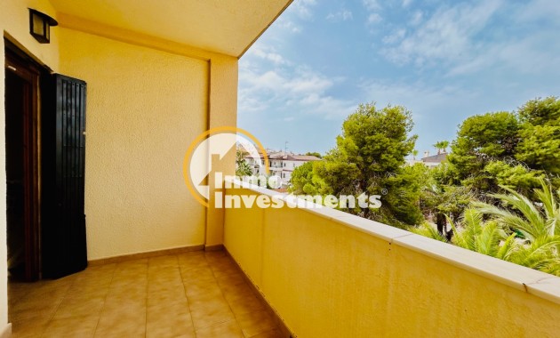 Resale - Apartment - Punta Prima - Beachside