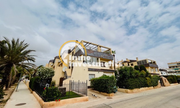 Resale - Apartment - Punta Prima - Beachside