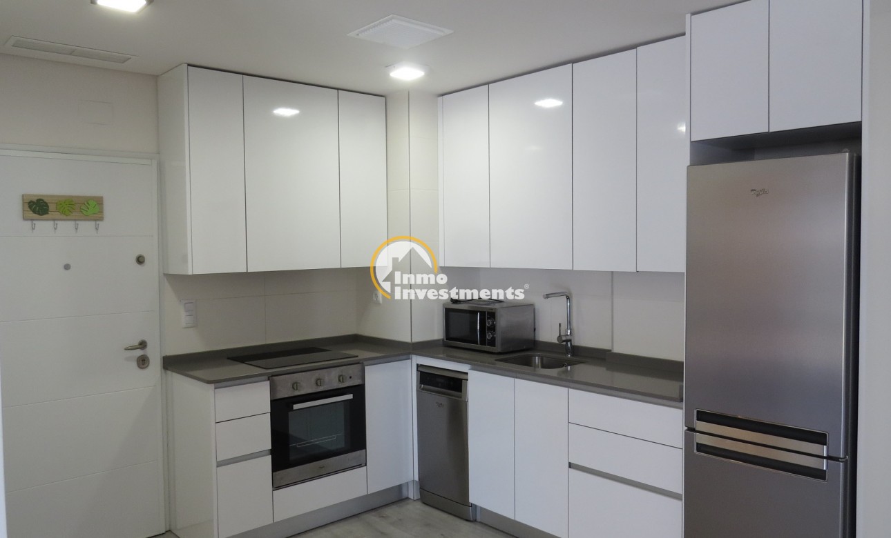 Resale - Apartment - Orihuela Costa - Villamartin