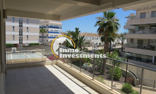 Resale - Apartment - Orihuela Costa - Villamartin