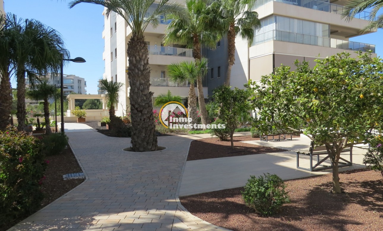 Resale - Apartment - Orihuela Costa - Villamartin